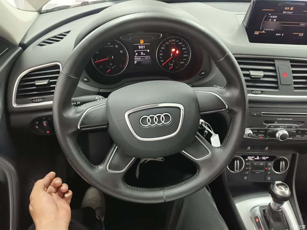Audi Q3, 2016 11