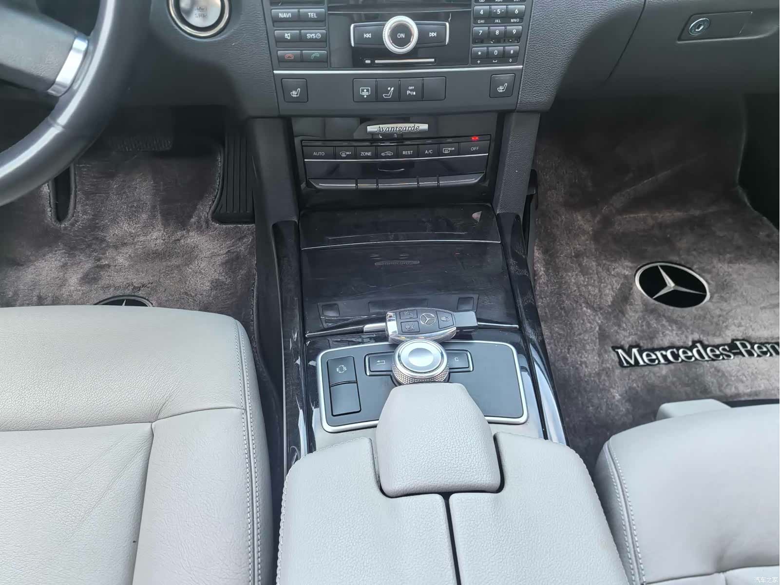 Mercedes-Benz E-Class, 2012 10