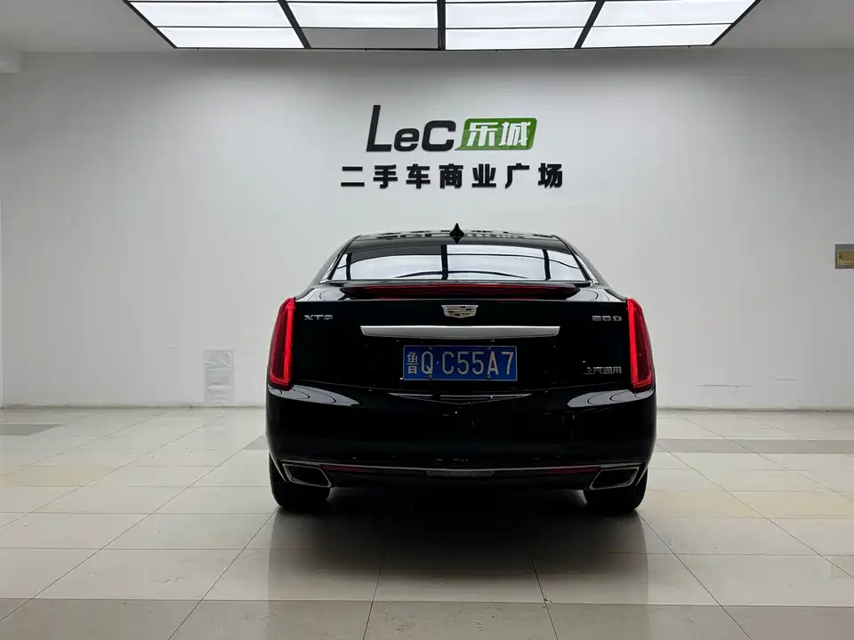 Cadillac XTS