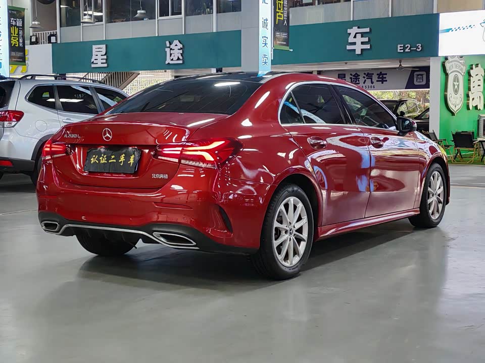 Mercedes-Benz Class A Mercedes-Benz Class A