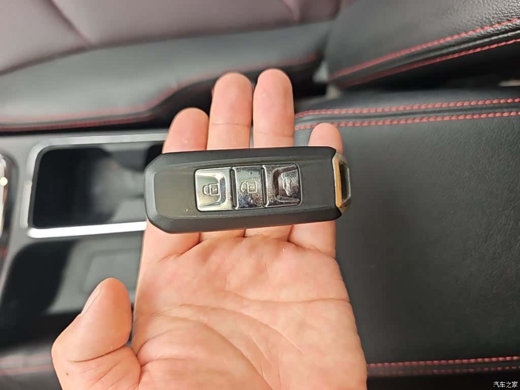 Wuling 560, 2015 9