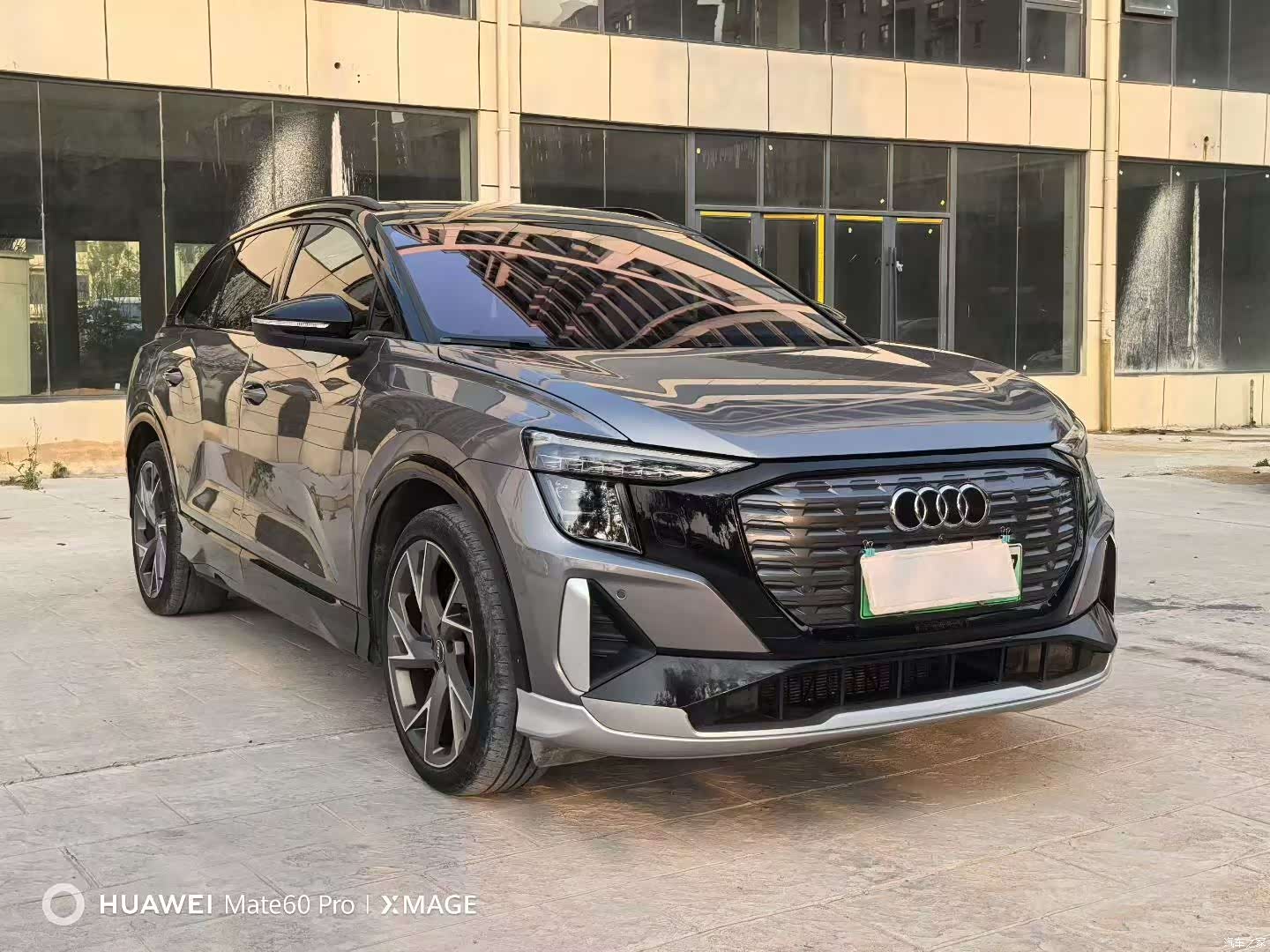 Audi Q5 e-tron, 2022 3