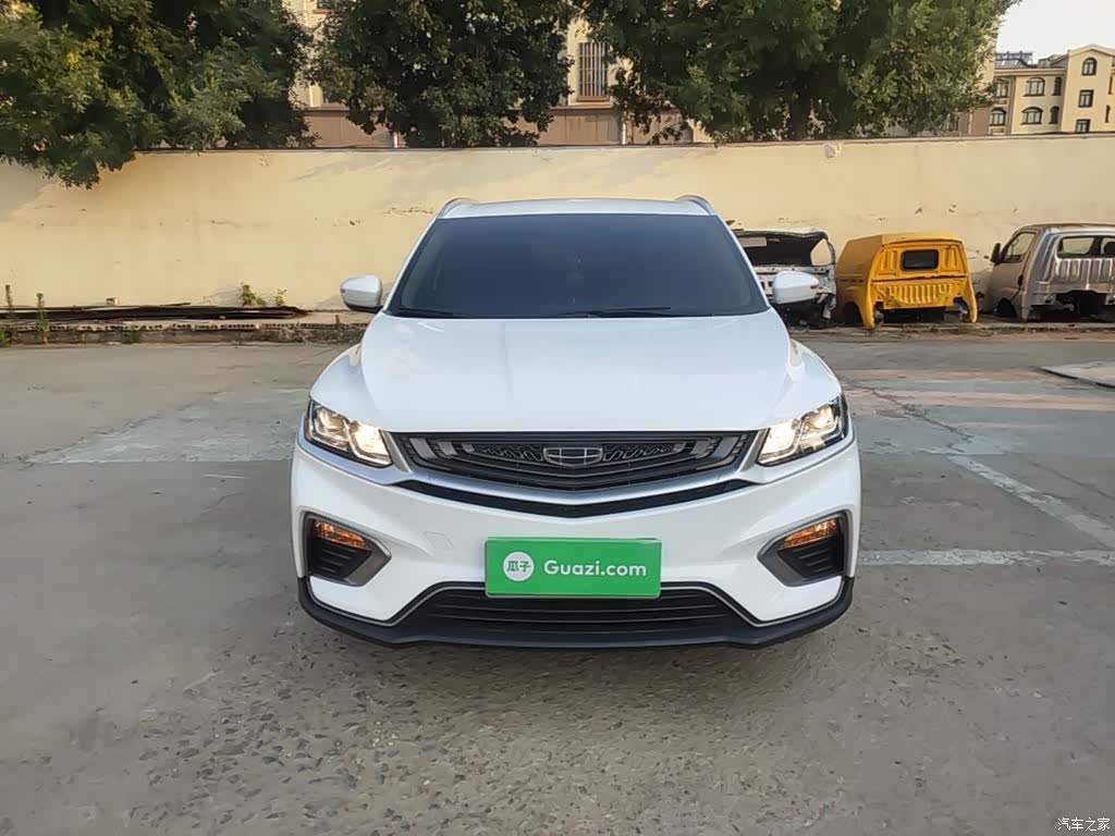 Geely Coolray, 2021 3