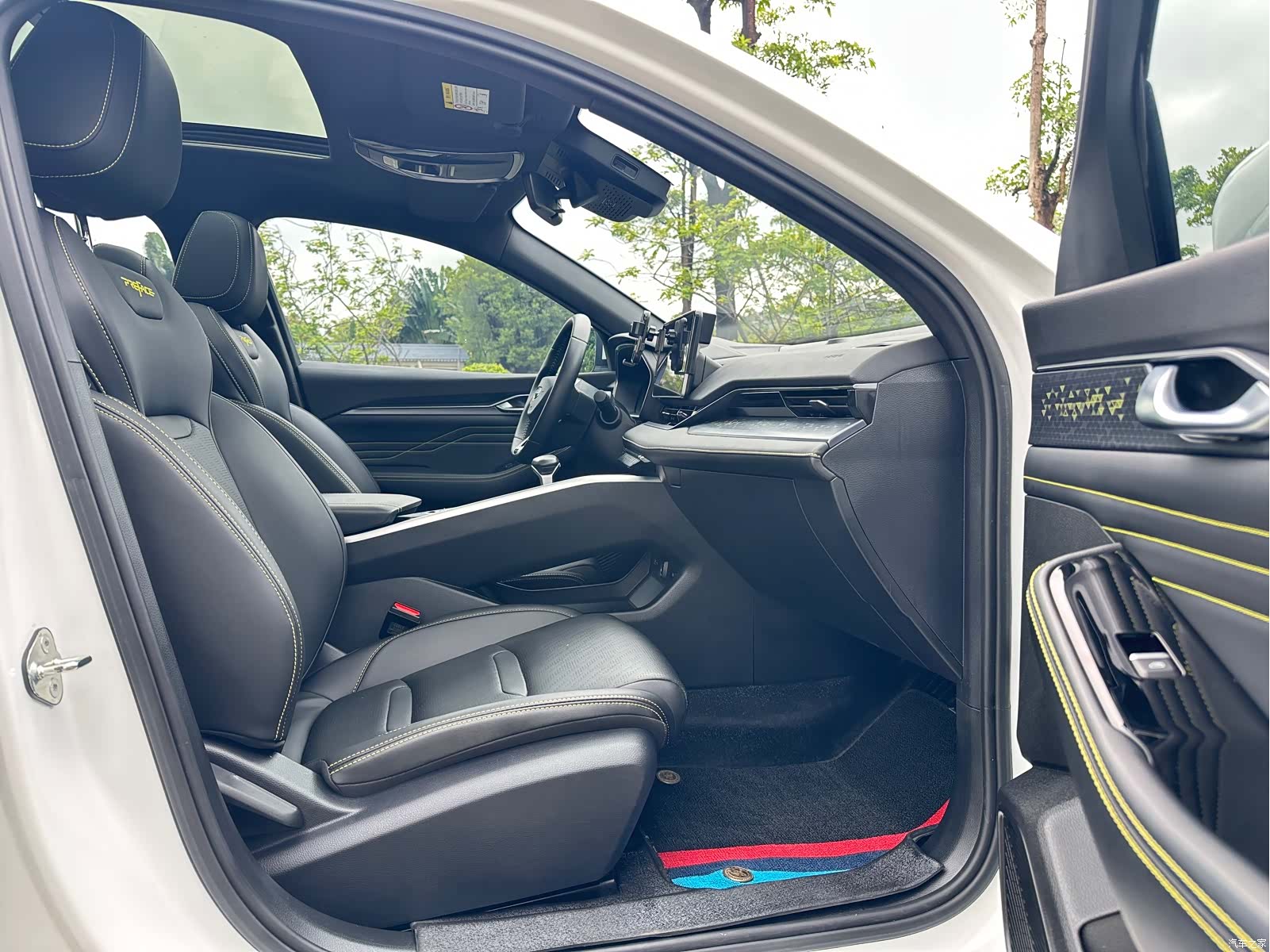 Geely Preface, 2024 16