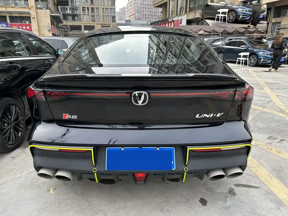 Changan UNI-V
