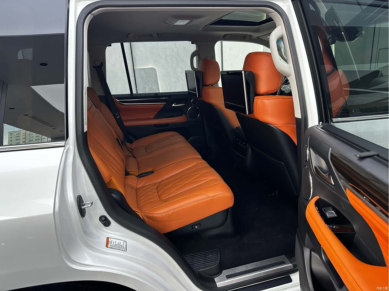 Lexus LX, 2020 12