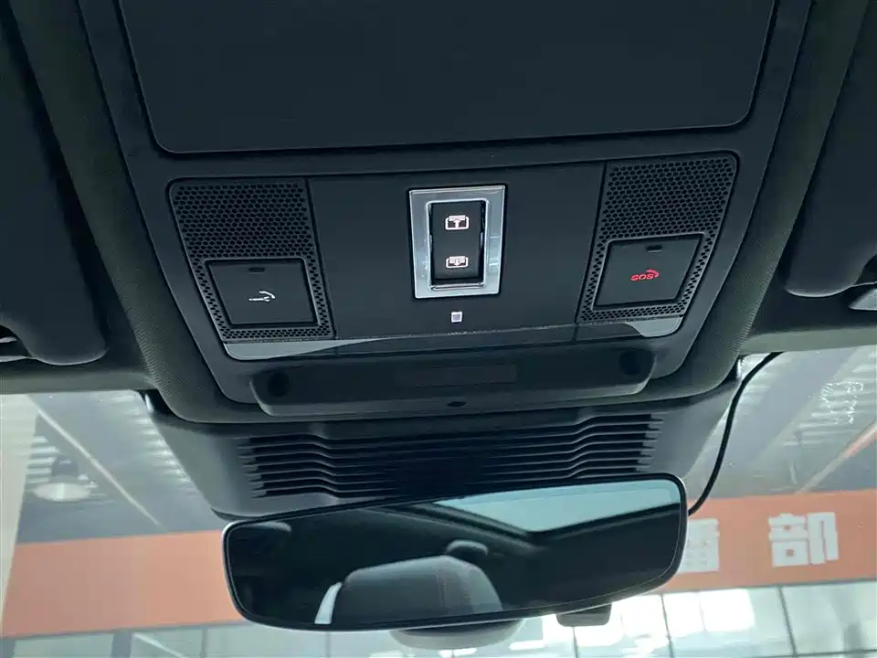 Land Rover Discover sports