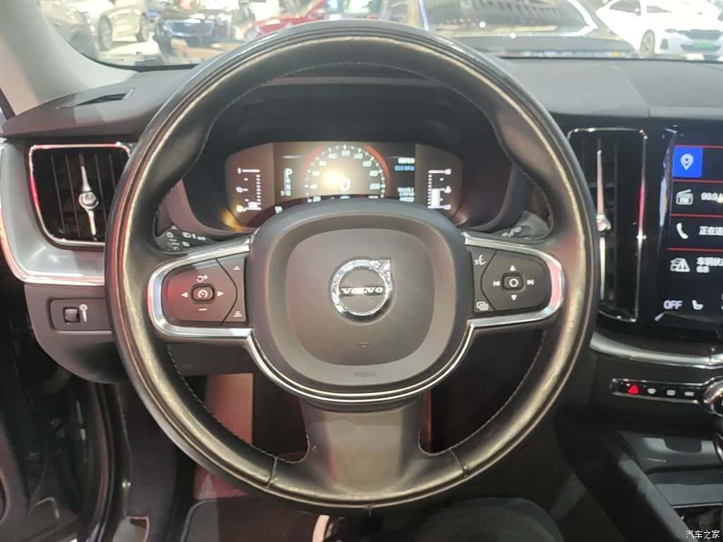 Volvo XC60, 2019 11