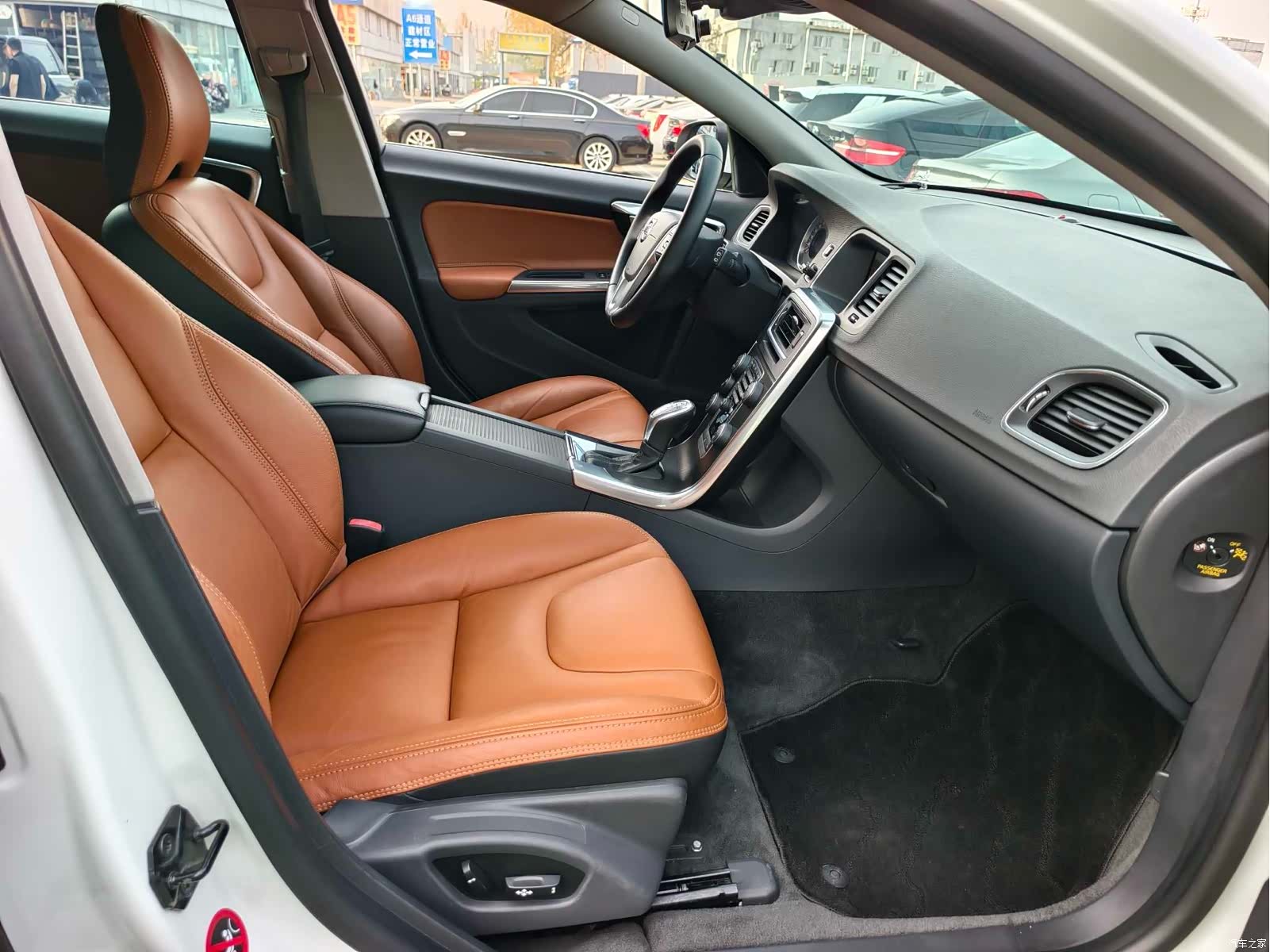 Volvo V60, 2012 16