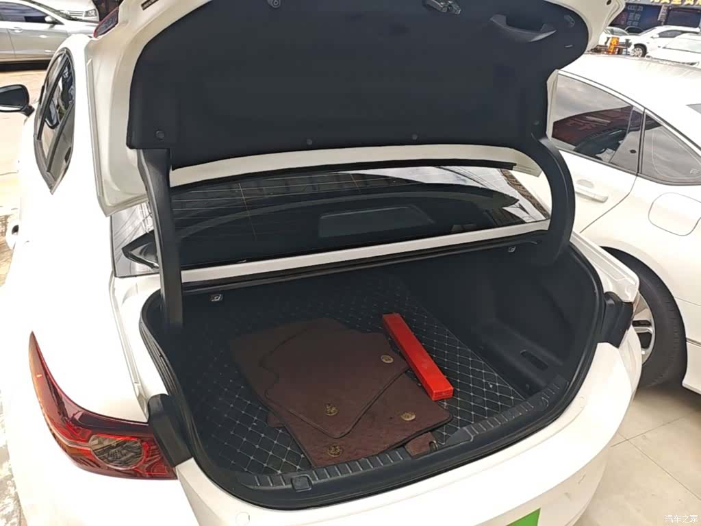 Mazda Mazda3, 2022 19