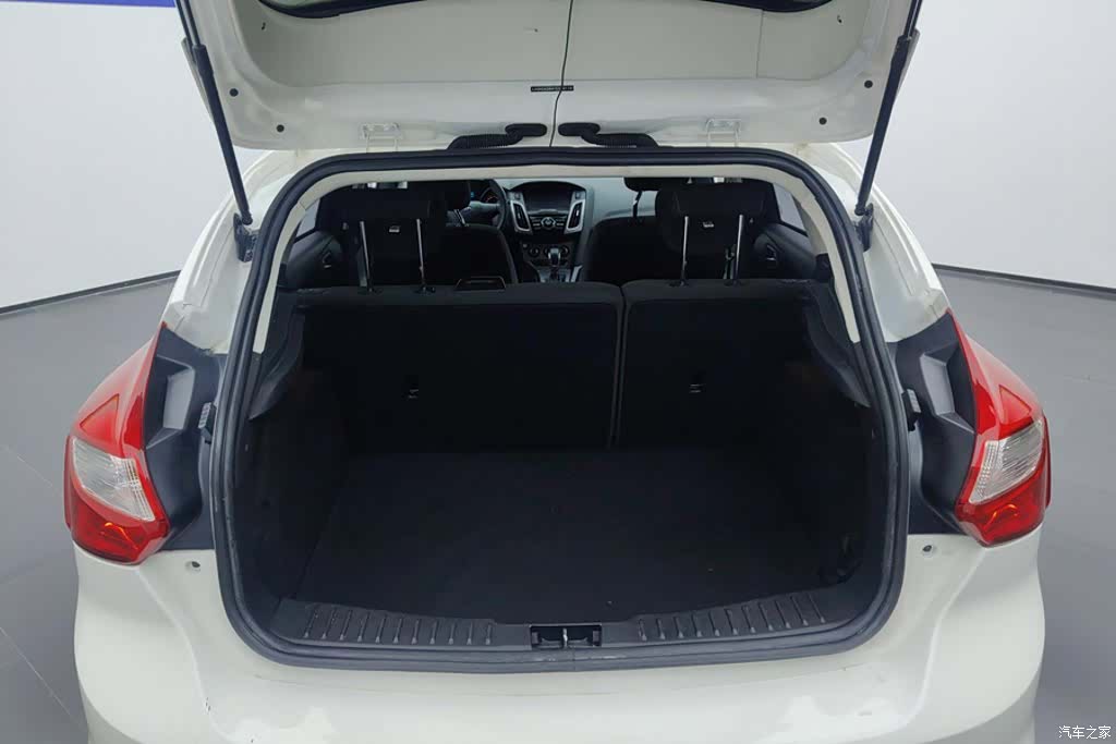 Ford Focus, 2015 4