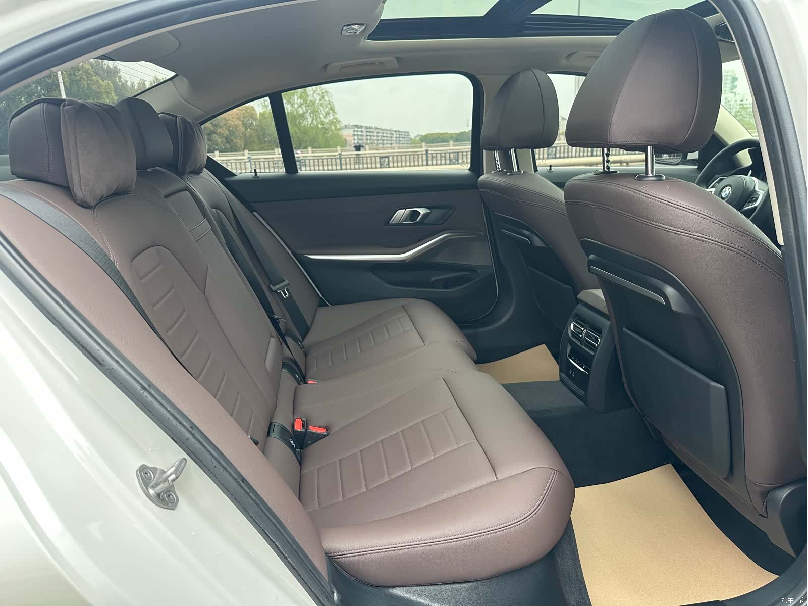 BMW 3 Series, 2021 7