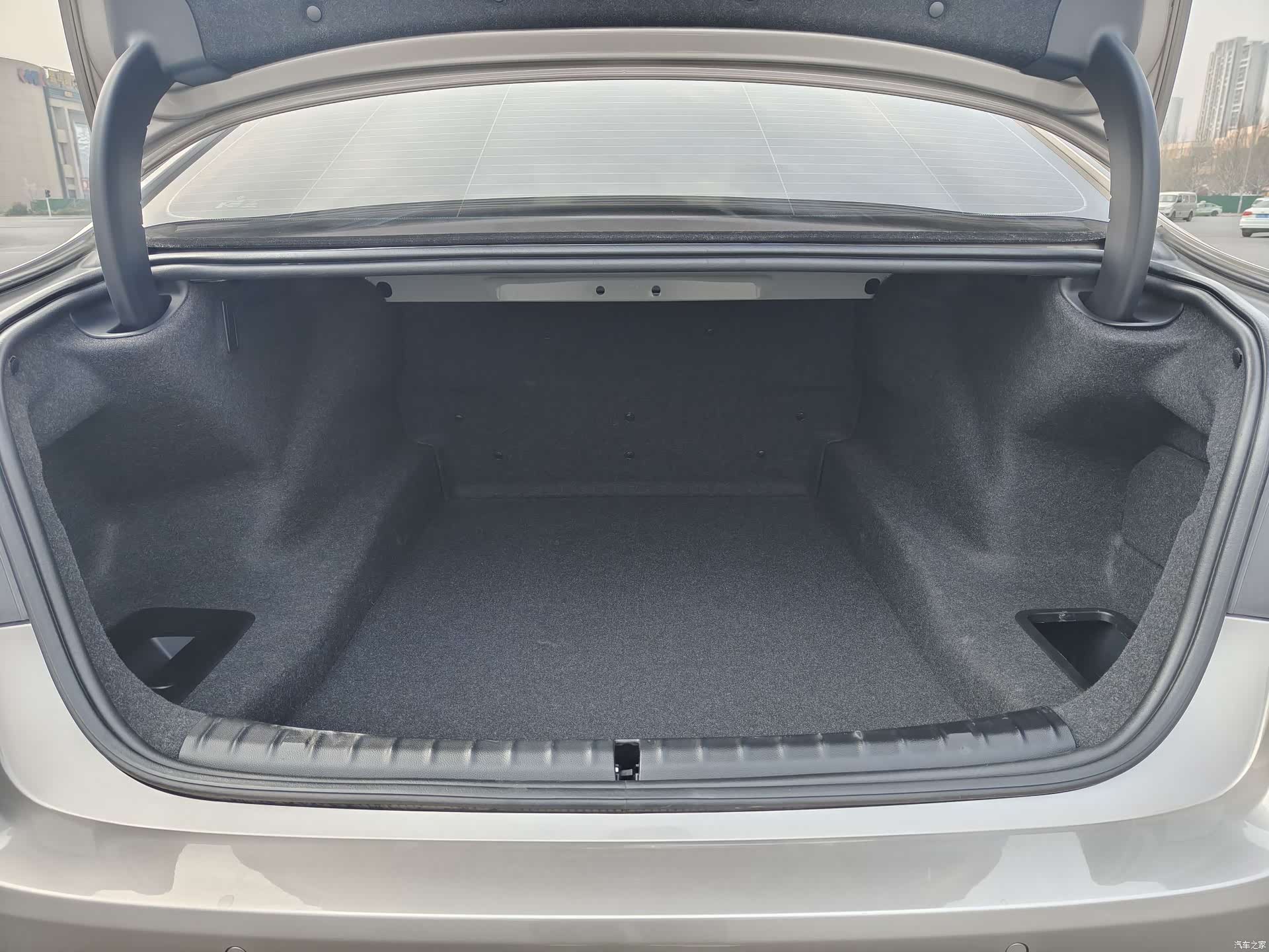 BMW 5 Series, 2019 13