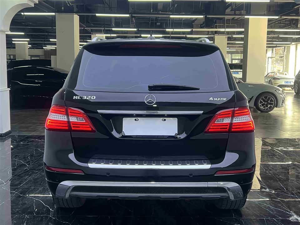 Mercedes-Benz M class