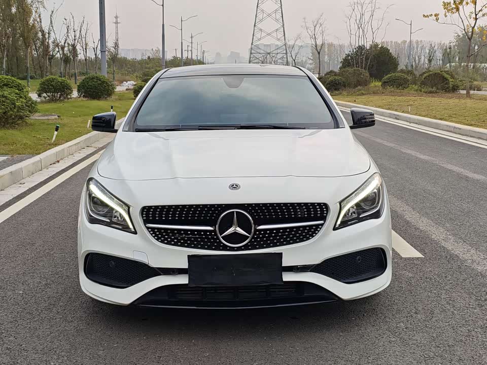 Mercedes-Benz CLA