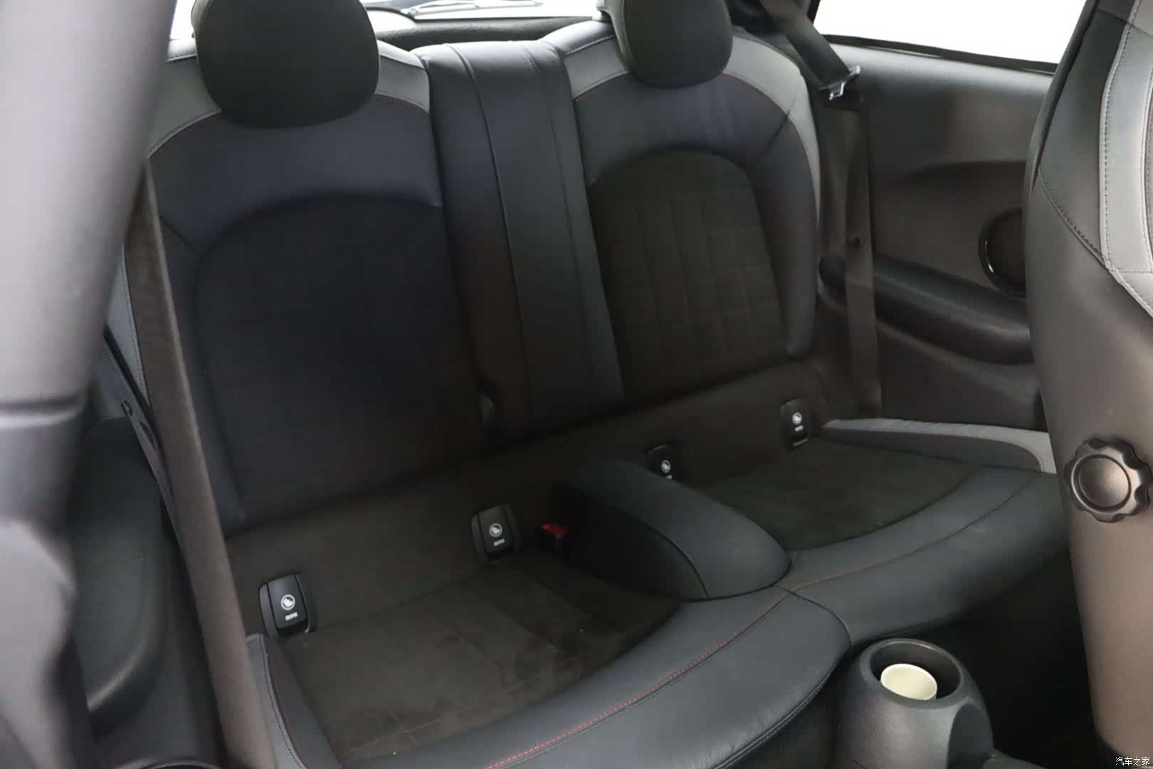 Mini Cooper, 2021 19
