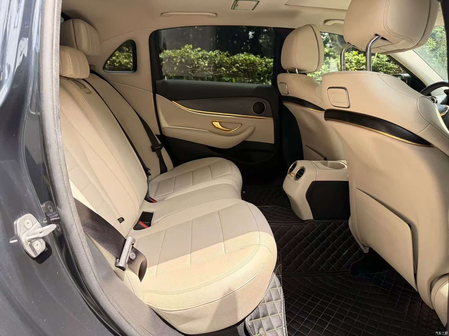 Mercedes-Benz E-Class, 2017 15