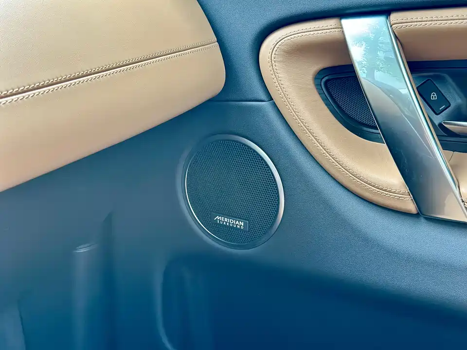 Land Rover Discover sports