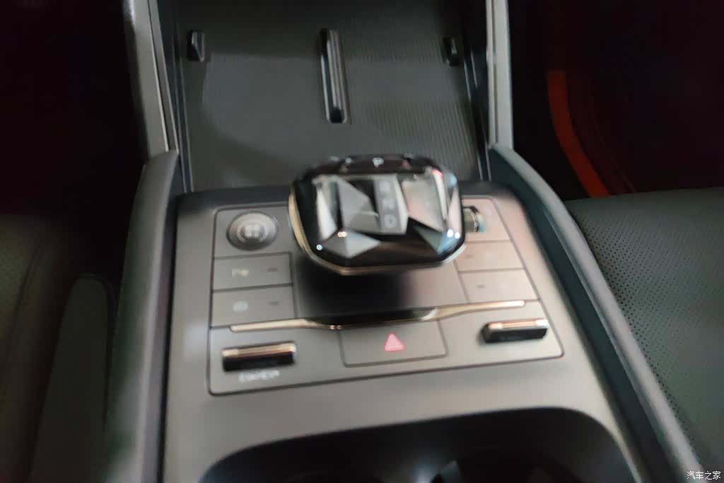 BYD Qin, 2025 16