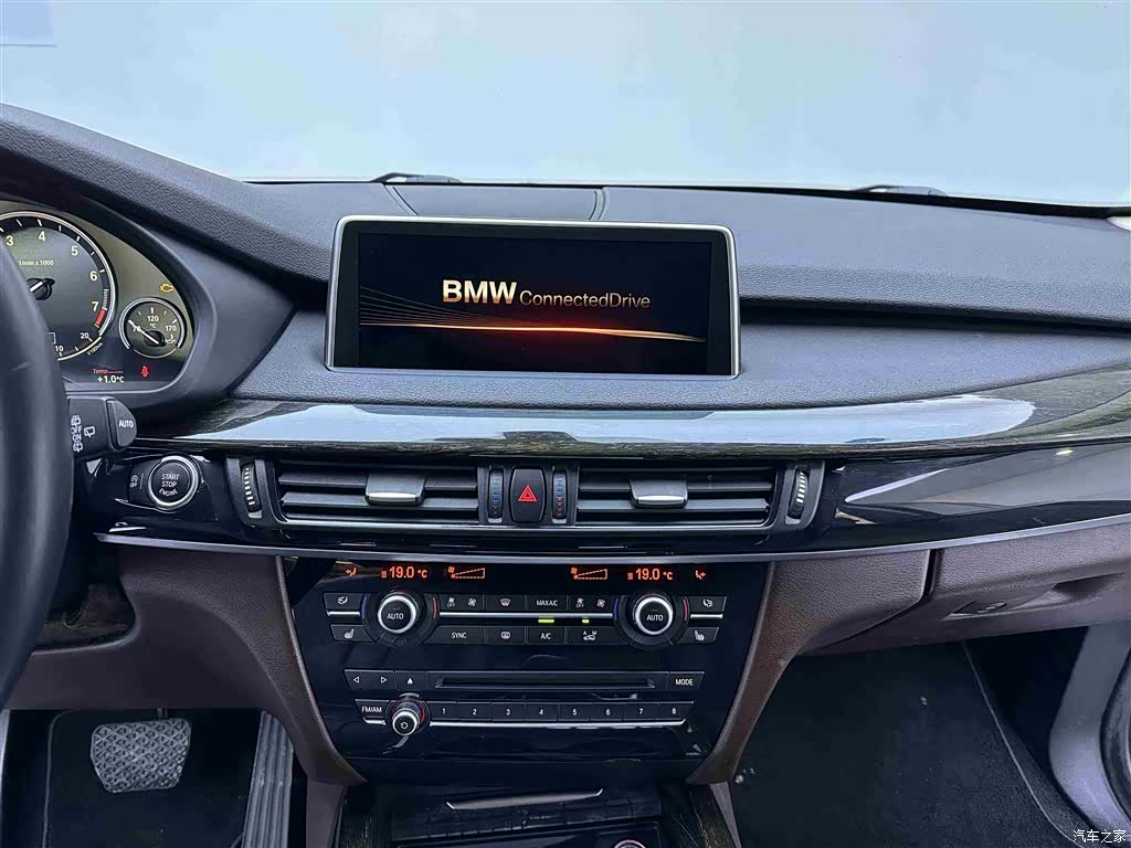 BMW X5, 2015 15