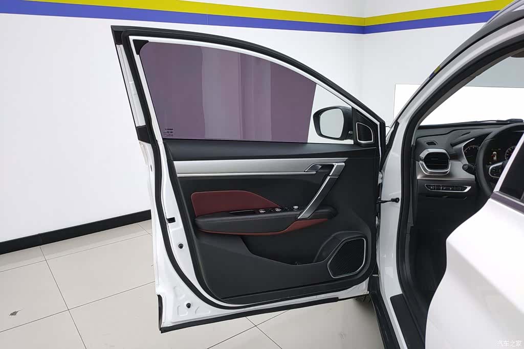 Geely Coolray, 2021 7