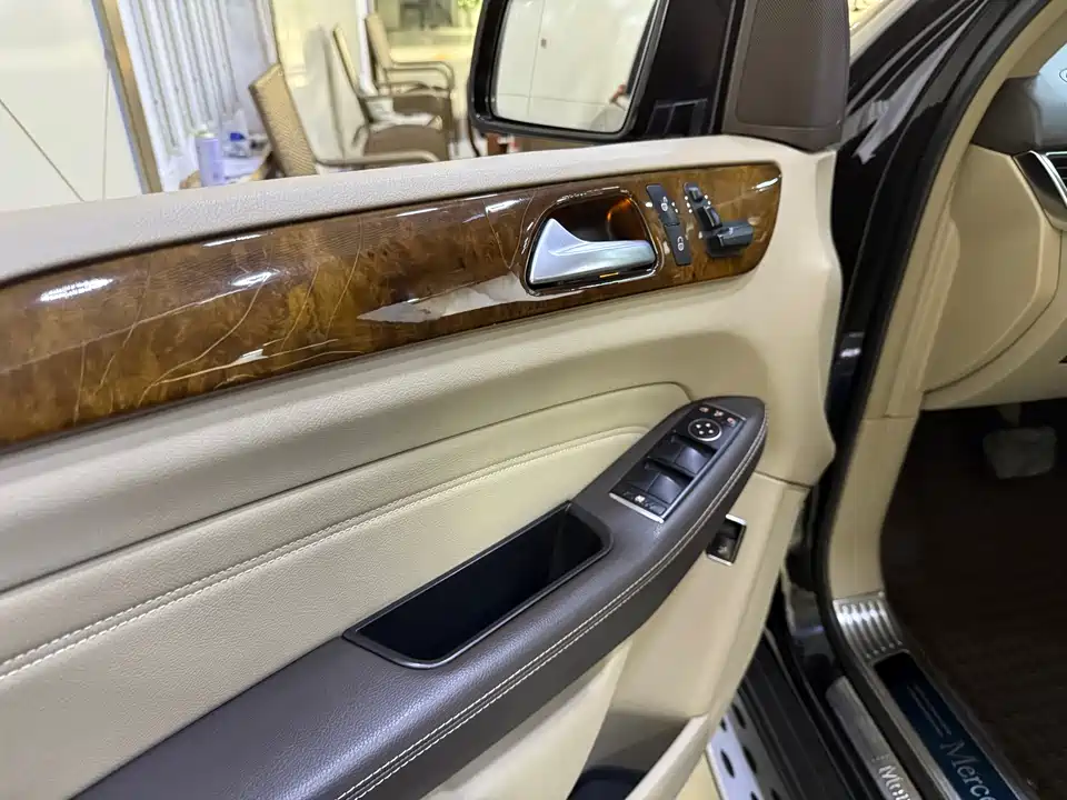 Mercedes-Benz M class