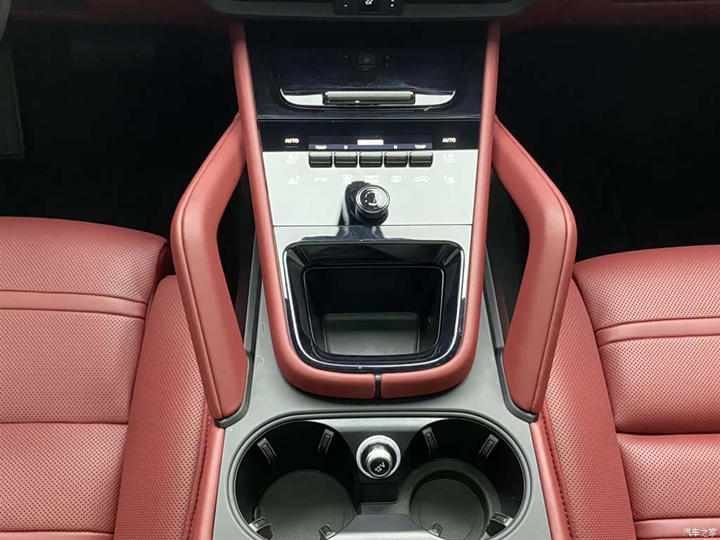 Porsche Cayenne, 2025 20