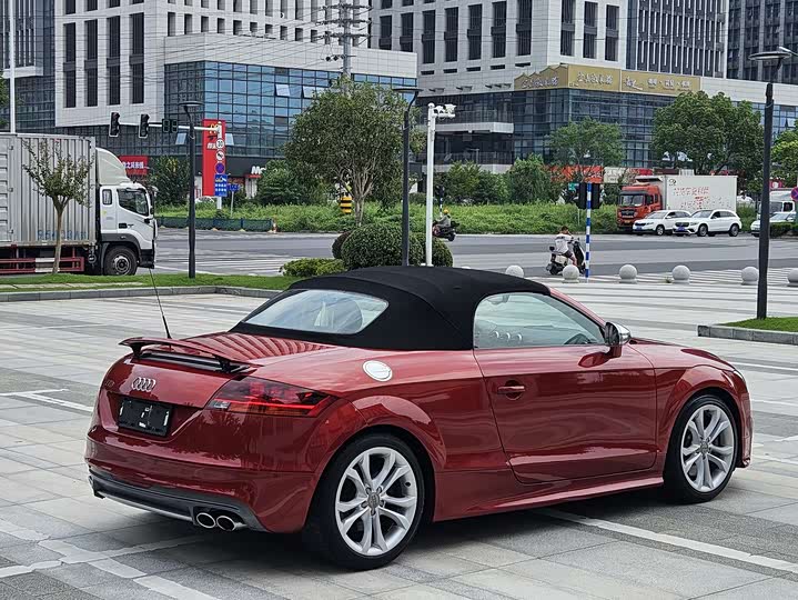 Audi TTS 2013 TTS RoaDSter 2.0TFSI quattro