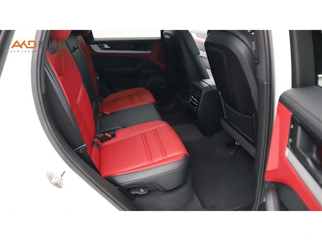 Porsche Cayenne, 2025 8