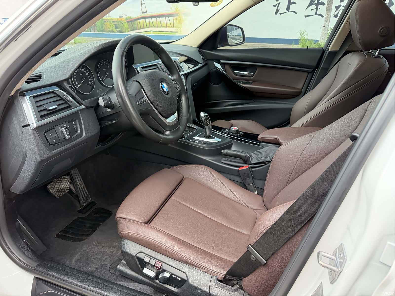 BMW 3 Series, 2018 все фото