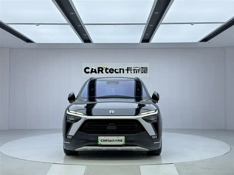 NIO ES8
