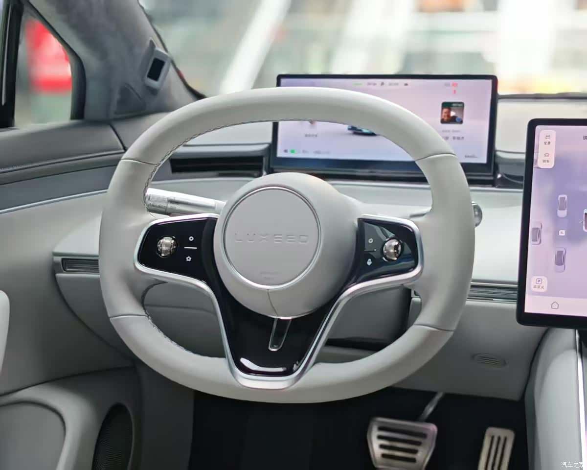 Luxeed S7, 2025 12
