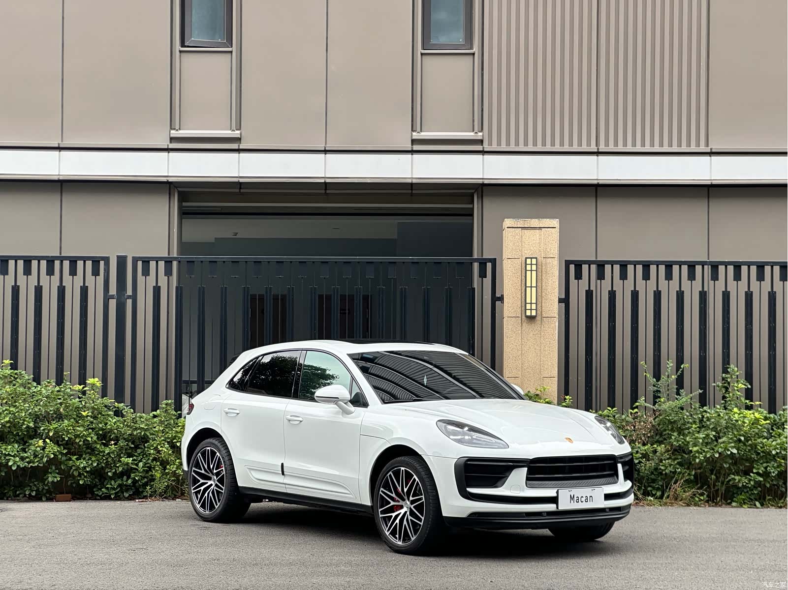 Porsche Macan, 2022 3