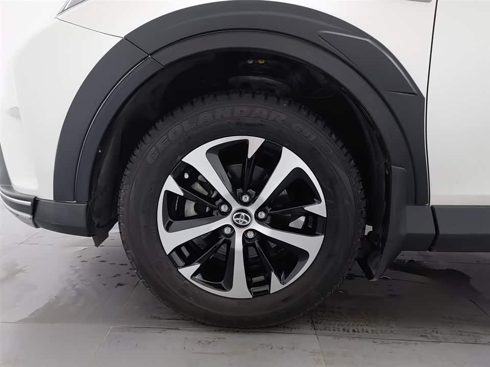 Toyota RAV4 Rongfang