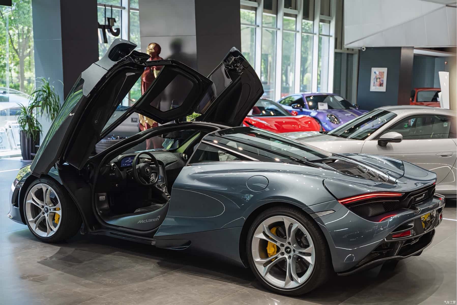 McLaren 720S, 2019 7