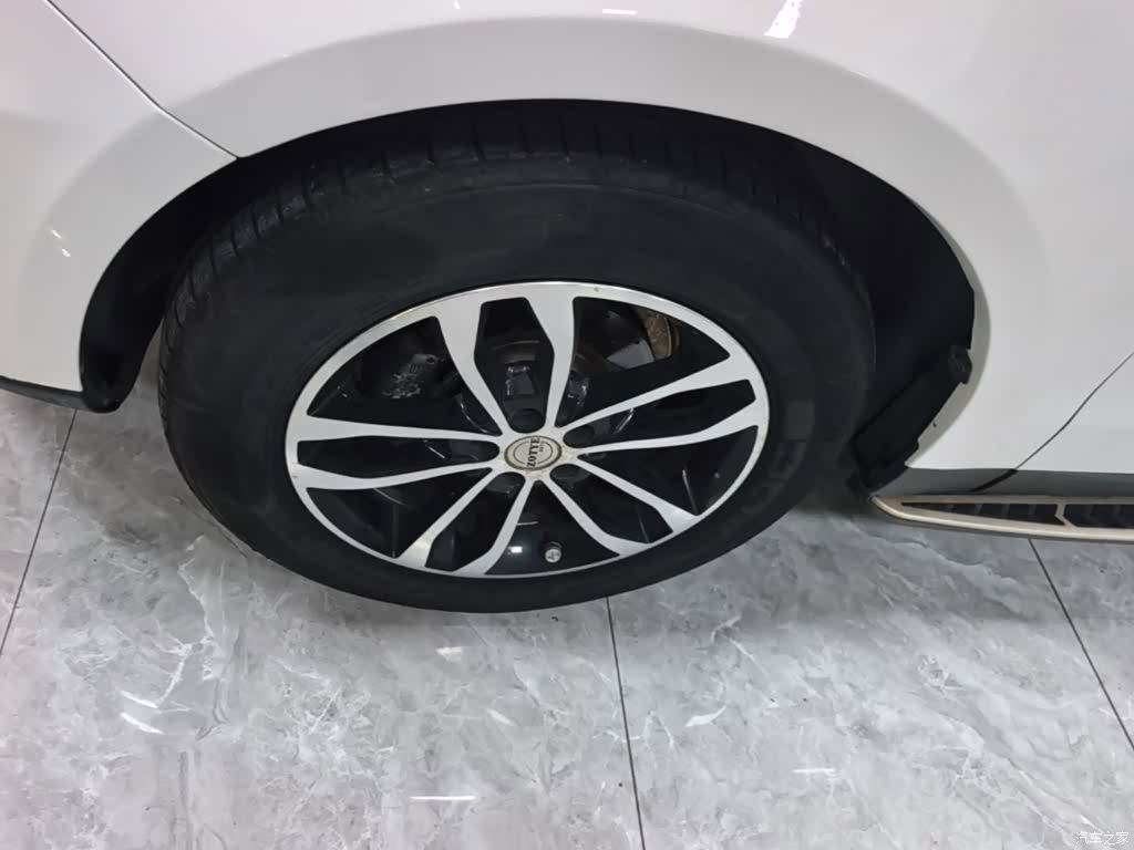 Zotye T600, 2015 23