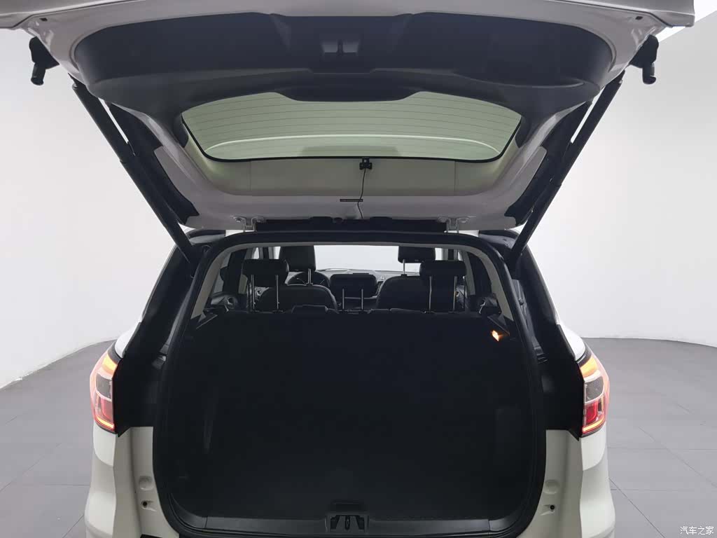 Ford Kuga, 2017 16