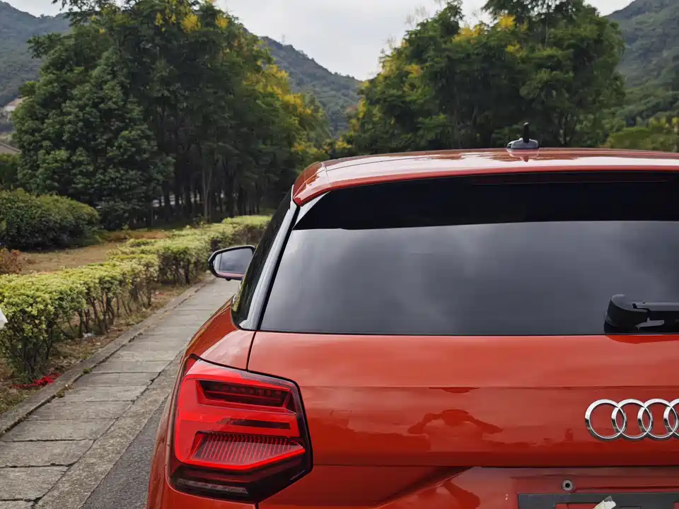 Audi Q2L Audi Q2L