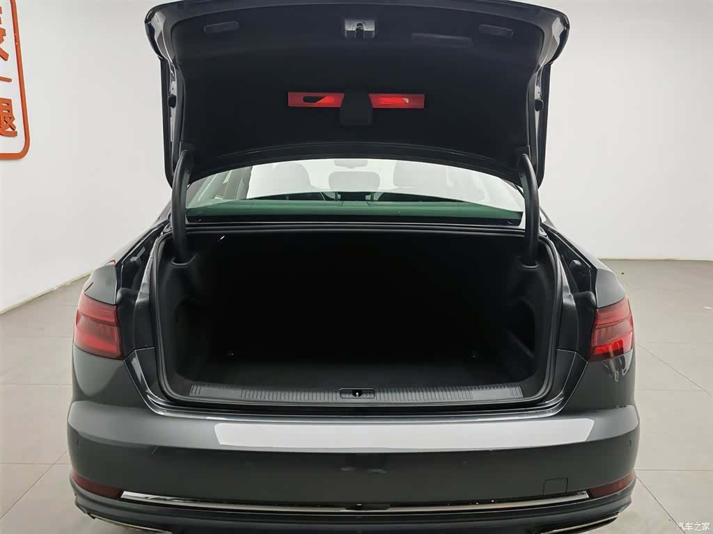 Audi A4L, 2020 16