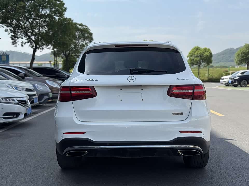 Mercedes-Benz GLC Mercedes-Benz GLC