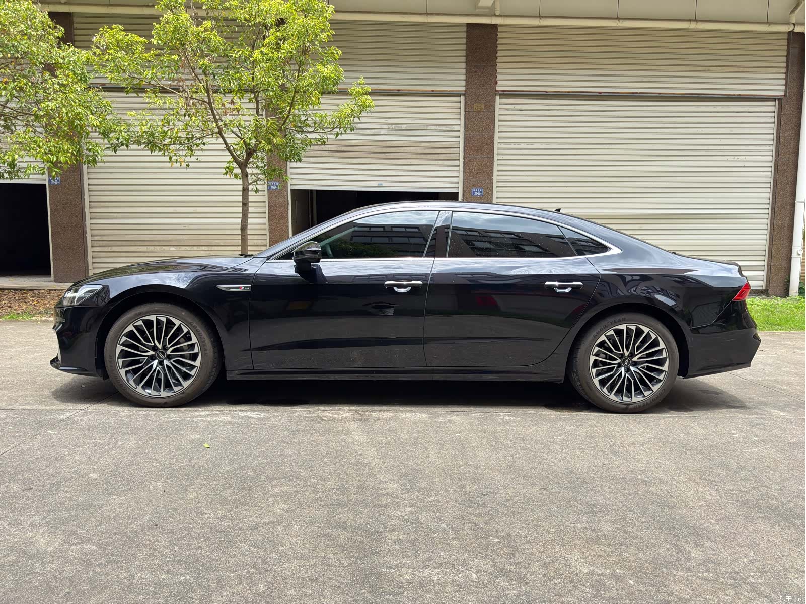 Audi A7L, 2025 все фото