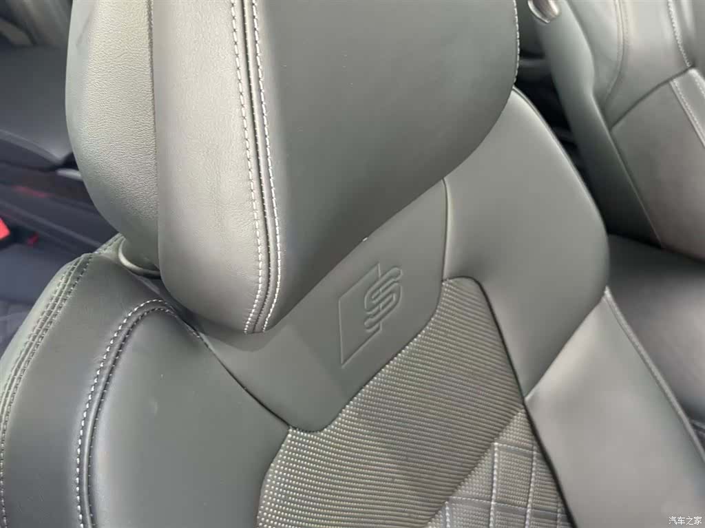 Audi A8L, 2022 19