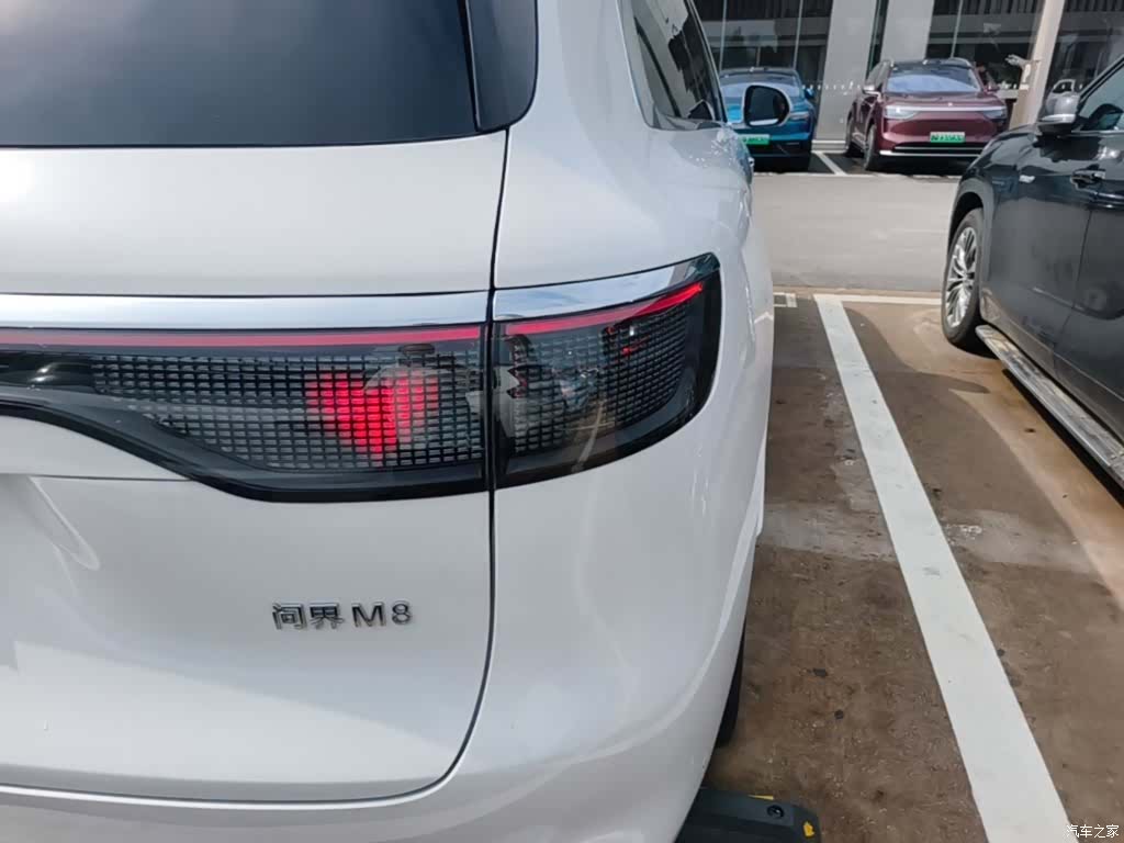 AITO M8, 2025 8