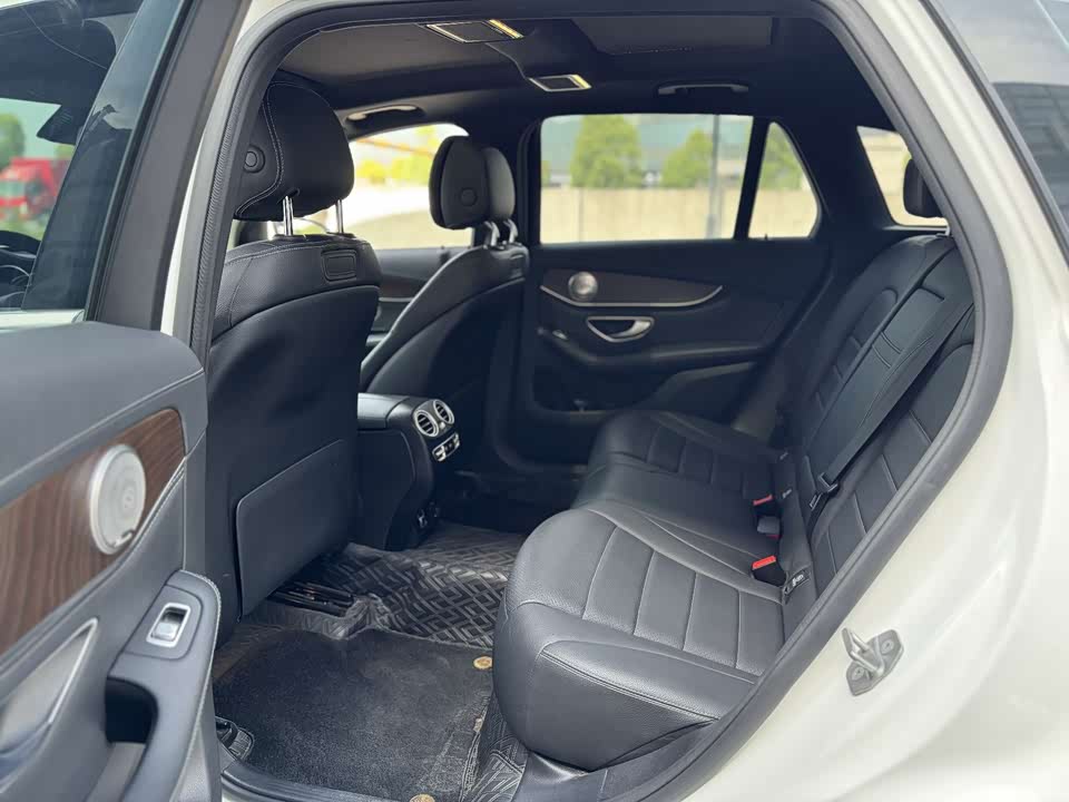 Mercedes-Benz GLC Mercedes-Benz GLC