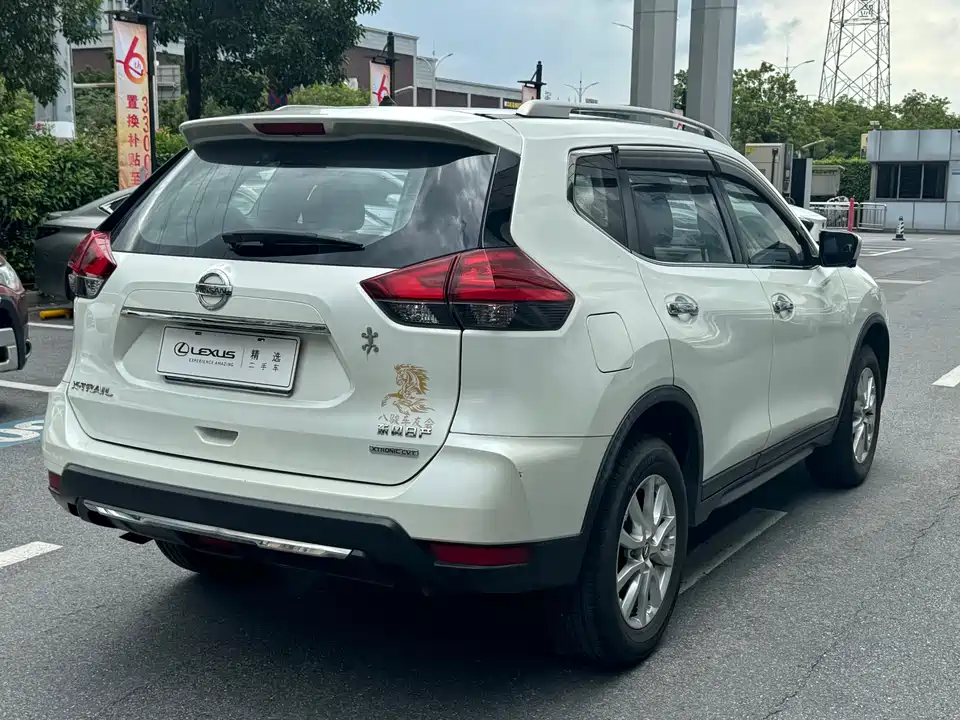 Nissan Qijun