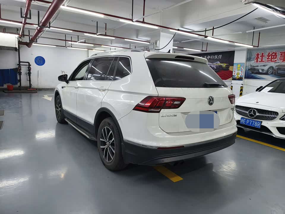 Volkswagen Tiguan L