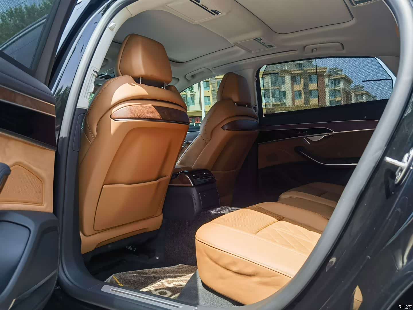 Audi A8L, 2021 4