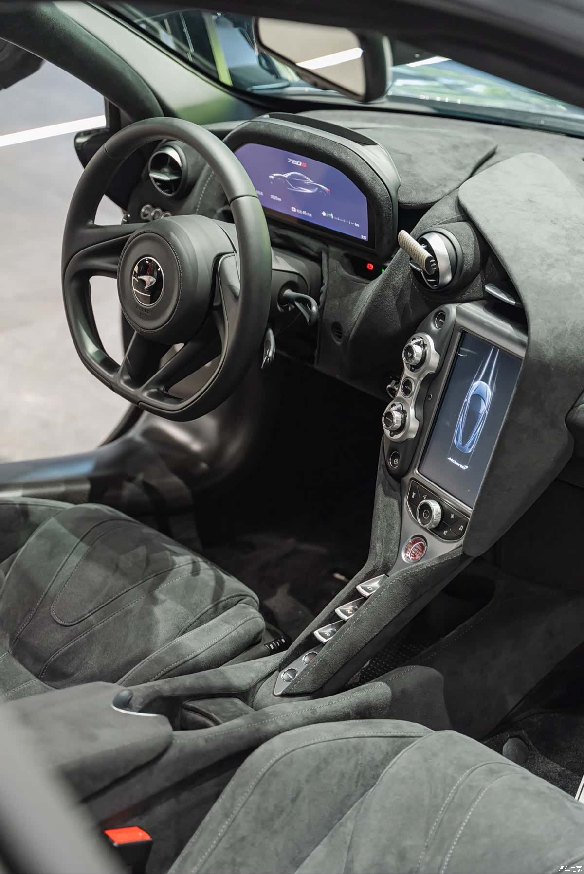 McLaren 720S, 2019 9