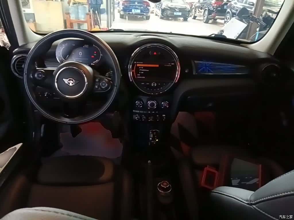 Mini ONE, 2021 10