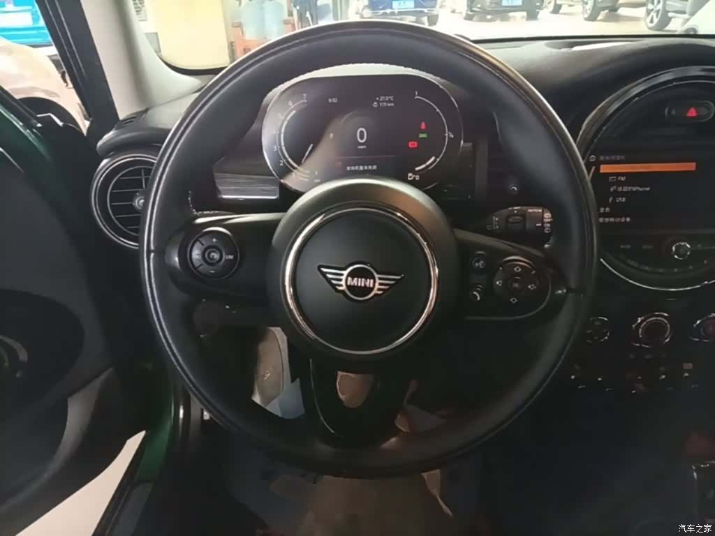 Mini ONE, 2021 11